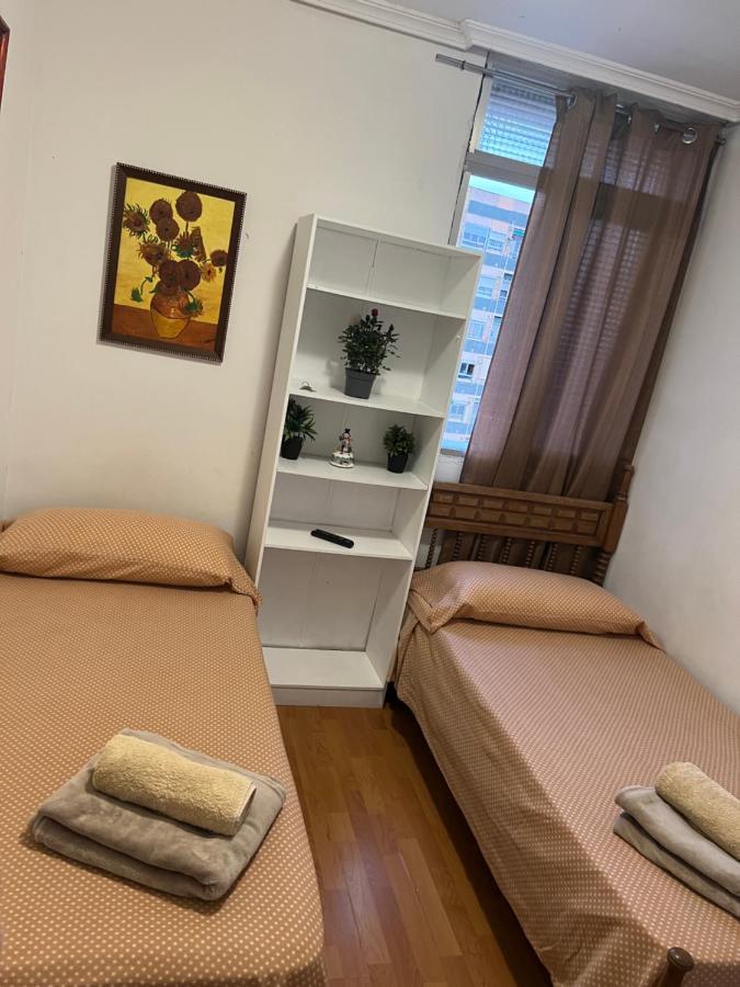 Malvarrosa Simple Shared Home 발렌시아 외부 사진