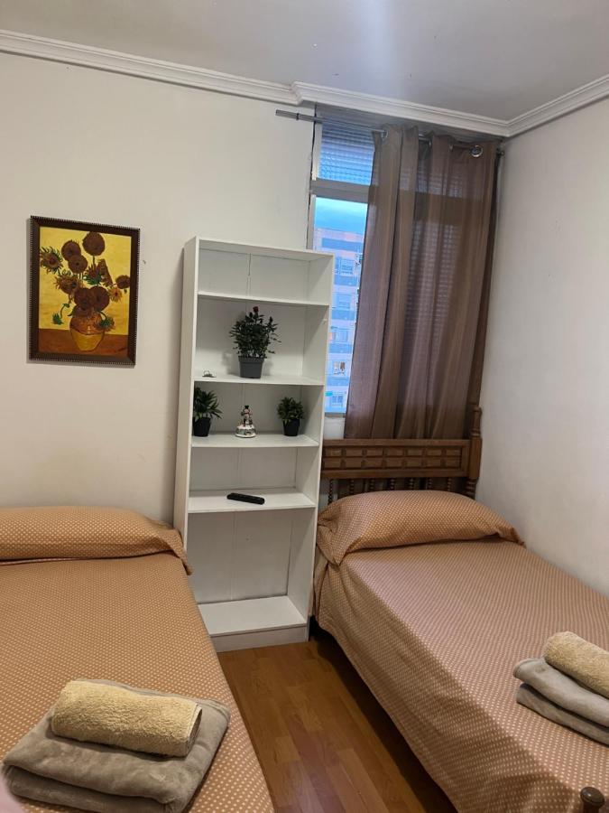 Malvarrosa Simple Shared Home 발렌시아 외부 사진