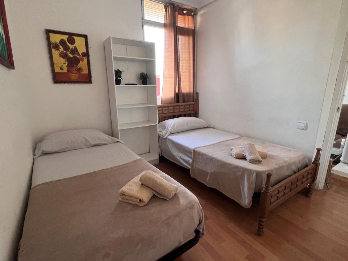 Malvarrosa Simple Shared Home 발렌시아 외부 사진